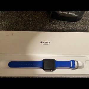 Apples watch series 3